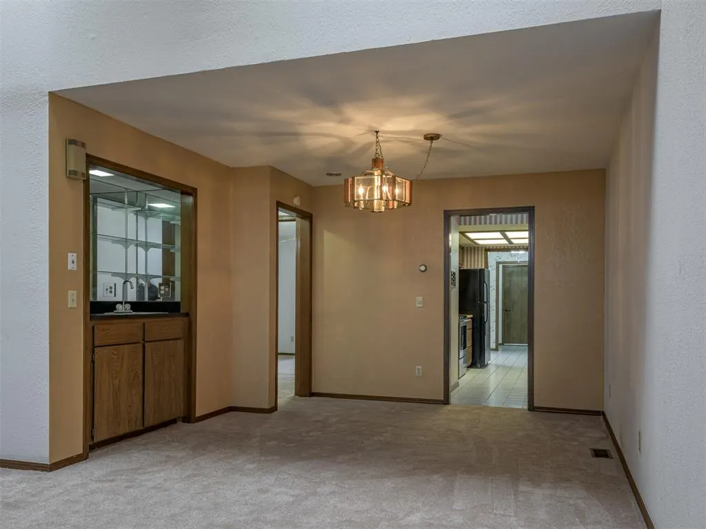 Photo 7 — 3535 NW 41st Street, Oklahoma City, OK 73112