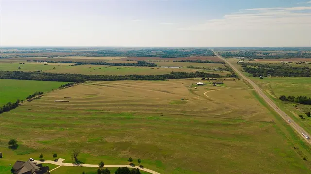 Photo 2 — 6001 W Highway 33 Highway, Guthrie, OK 73044