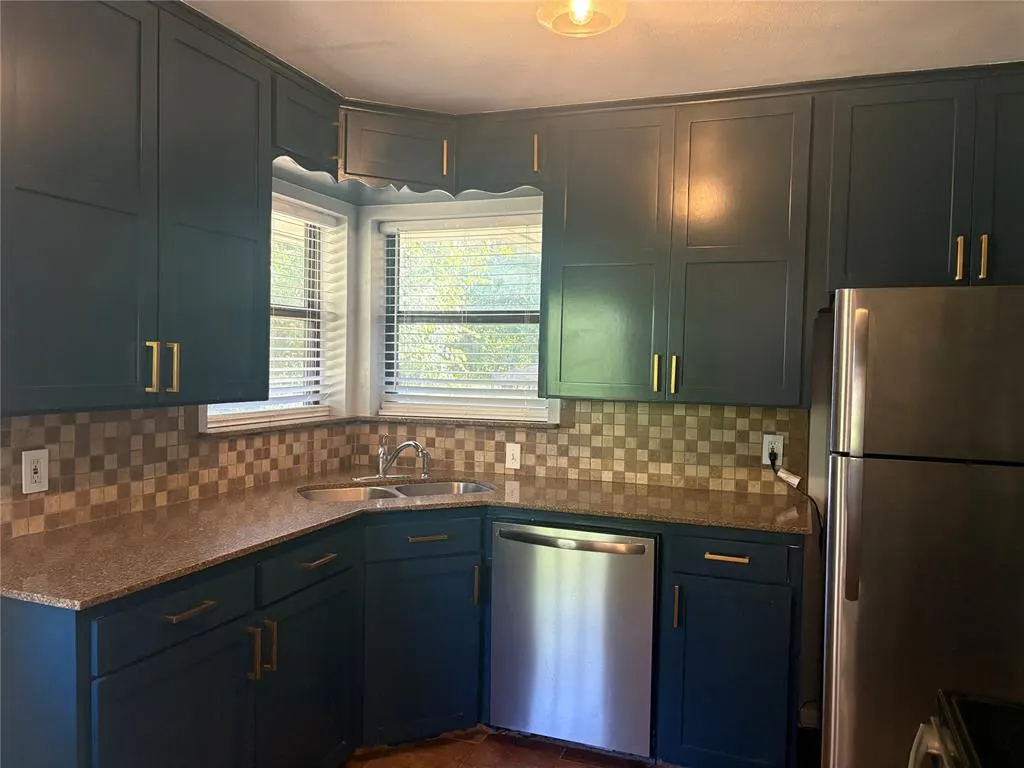 Photo 6 — 2923 NW 72nd Street, Oklahoma City, OK 73116