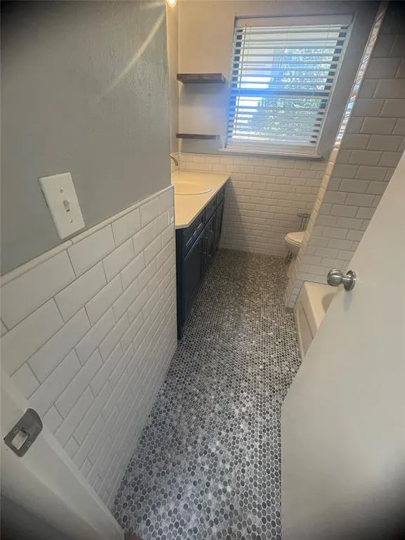 Photo 8 — 2923 NW 72nd Street, Oklahoma City, OK 73116