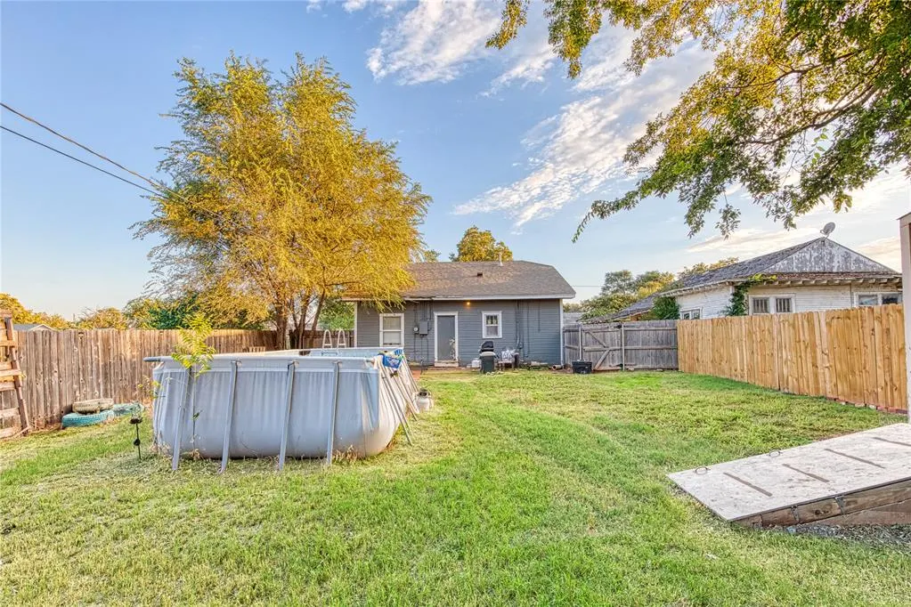 Photo 13 — 1011 W 5th Street, Elk City, OK 73644