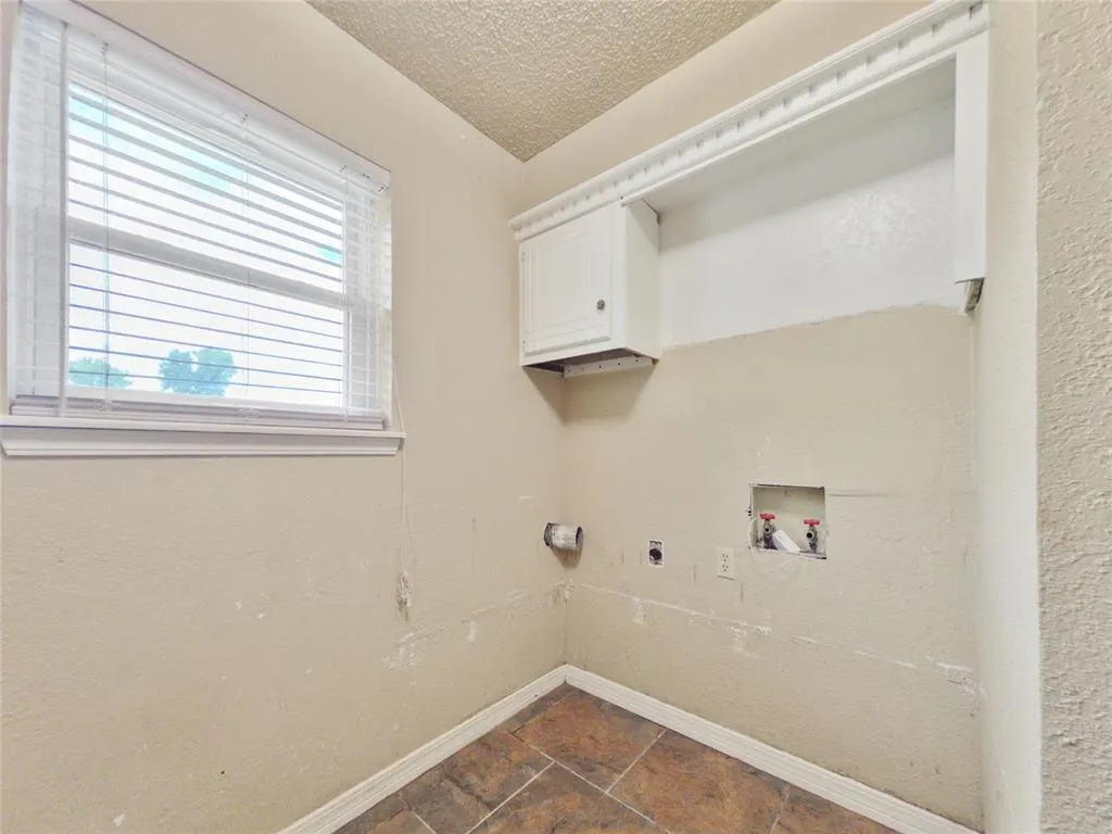 Photo 13 — 2343 County Road 1214, Blanchard, OK 73010