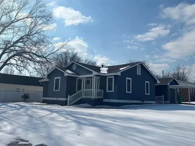 Photo 4 — 201 S 5th Street, Okemah, OK 74859