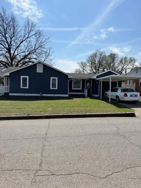 Photo 3 — 201 S 5th Street, Okemah, OK 74859