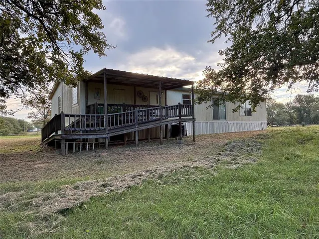 Photo 3 — 1965 Starlight Lane, Bennington, OK 74723