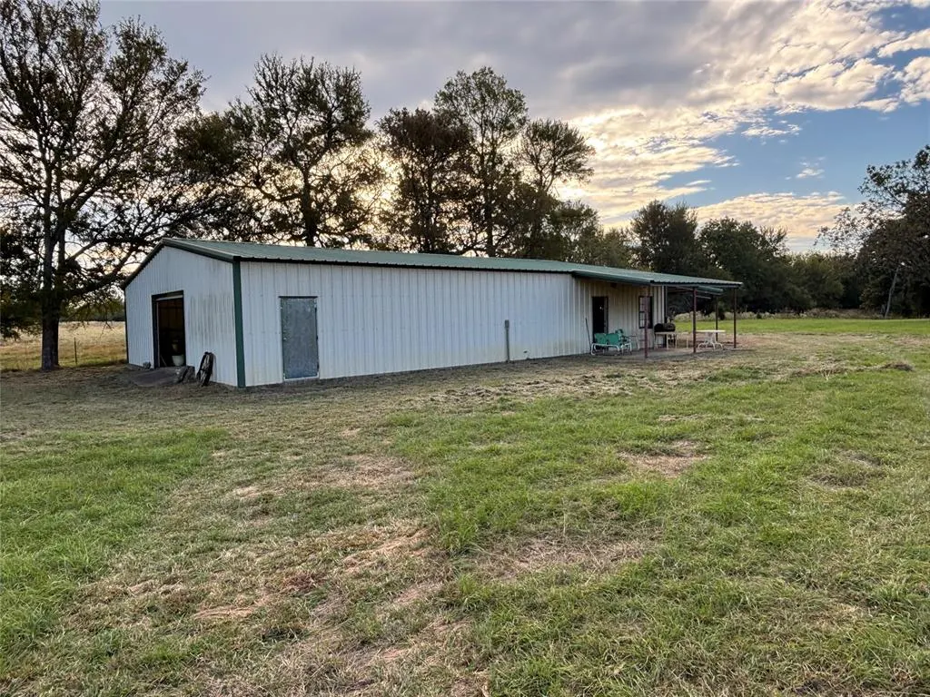 Photo 4 — 1965 Starlight Lane, Bennington, OK 74723