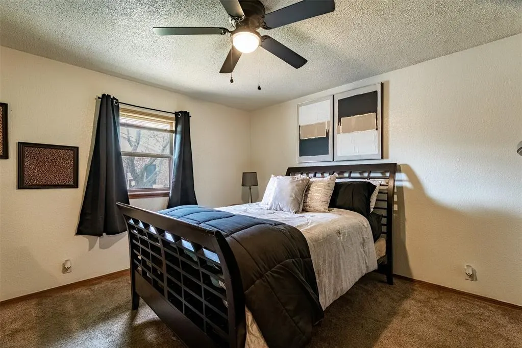 Photo 8 — 4704 Hemlock Lane, Oklahoma City, OK 73162
