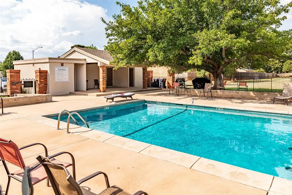 Photo 21 — 4704 Hemlock Lane, Oklahoma City, OK 73162