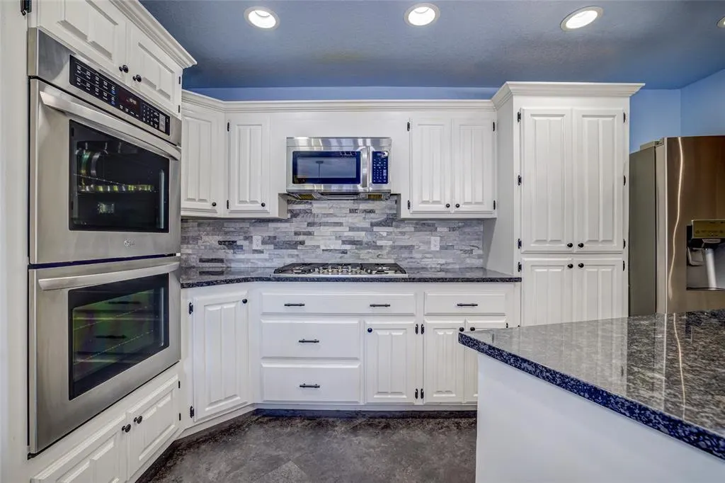 Photo 11 — 1700 Strawberry Hill, Midwest City, OK 73130
