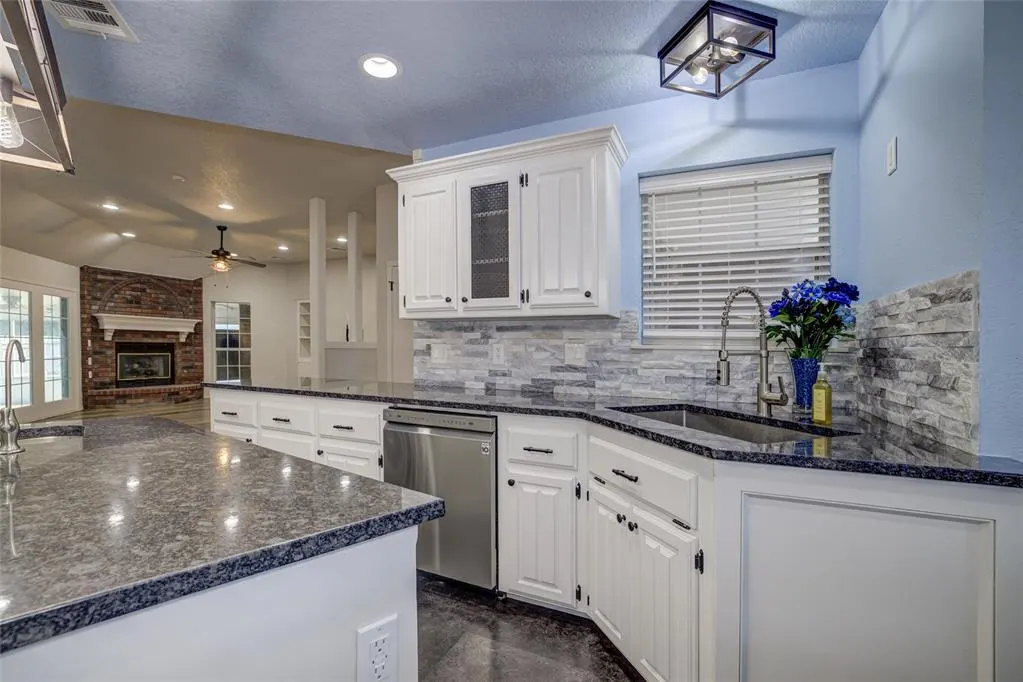Photo 12 — 1700 Strawberry Hill, Midwest City, OK 73130