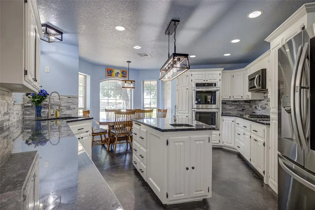 Photo 14 — 1700 Strawberry Hill, Midwest City, OK 73130