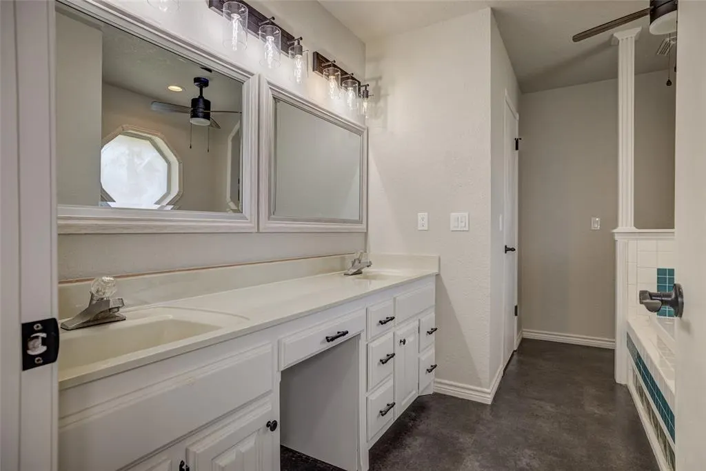 Photo 23 — 1700 Strawberry Hill, Midwest City, OK 73130