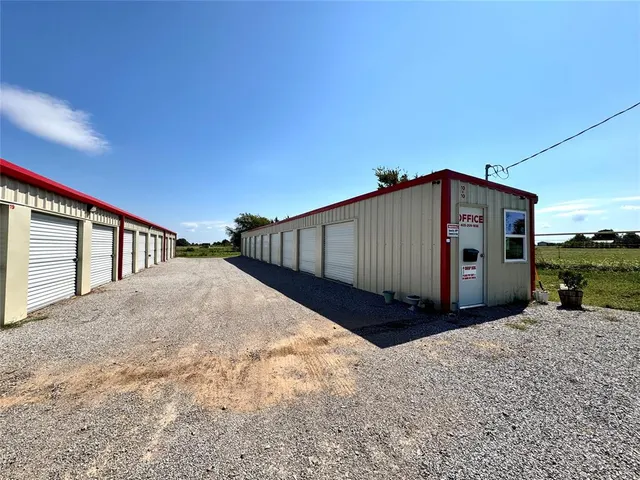 Photo 5 — 3905 S 16th Street, Chickasha, OK 73018