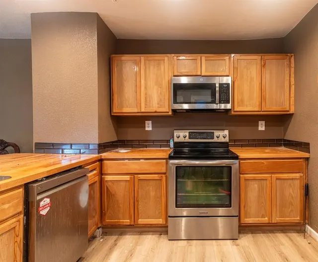 Photo 4 — 1625 NW 2nd Street, Oklahoma City, OK 73106