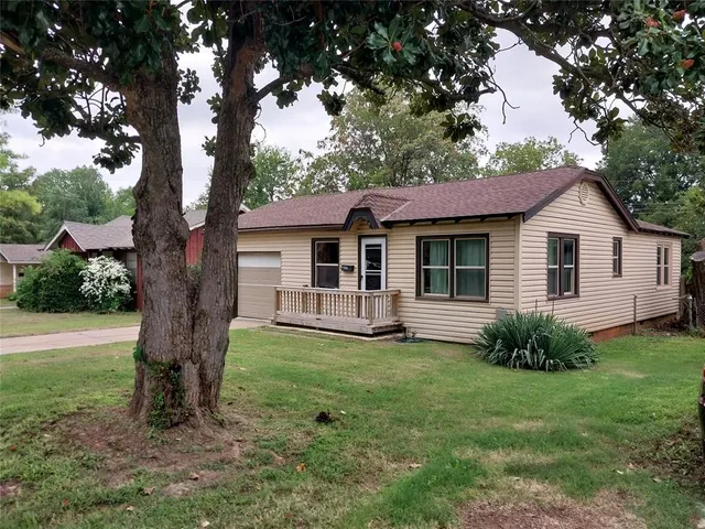 Front exterior — 3817 NW 29th Street, Oklahoma City, OK 73107