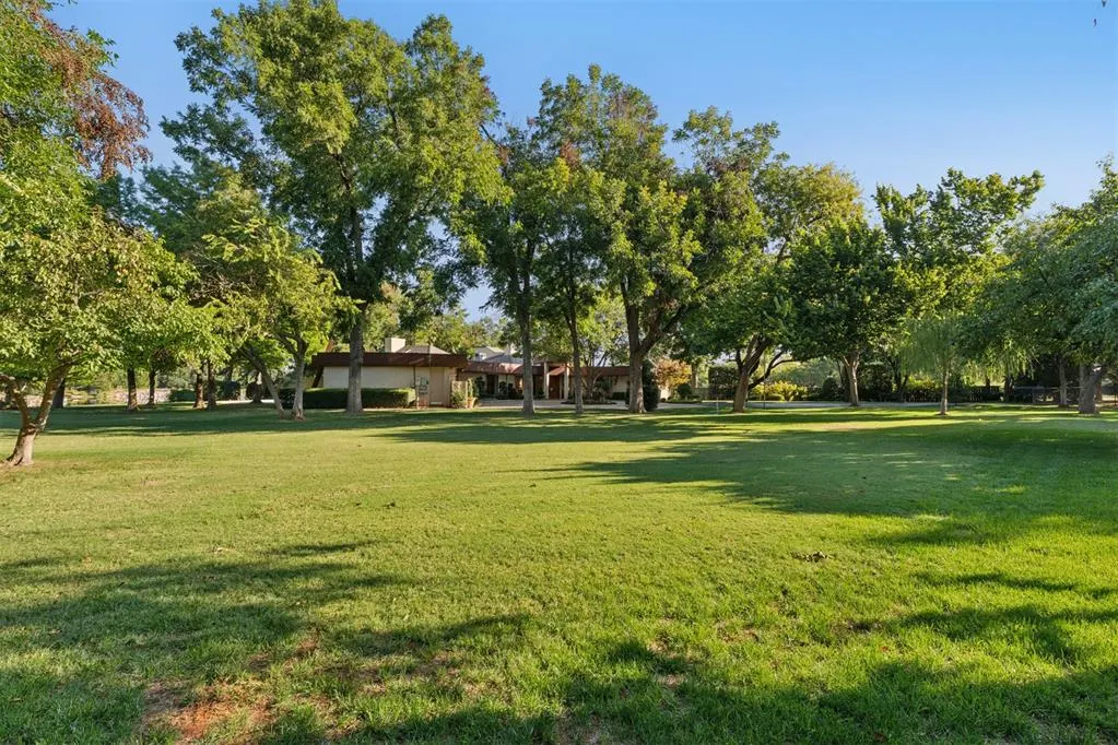 Photo 6 — 11201 Blue Stem Drive, Oklahoma City, OK 73162