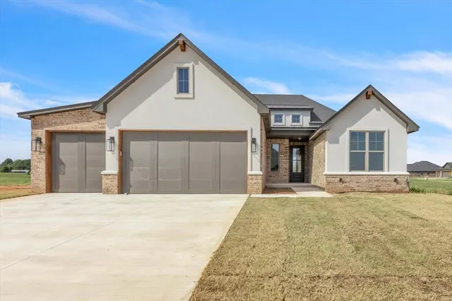 Front exterior — 1657 Autumn Lane Court, Newcastle, OK 73065