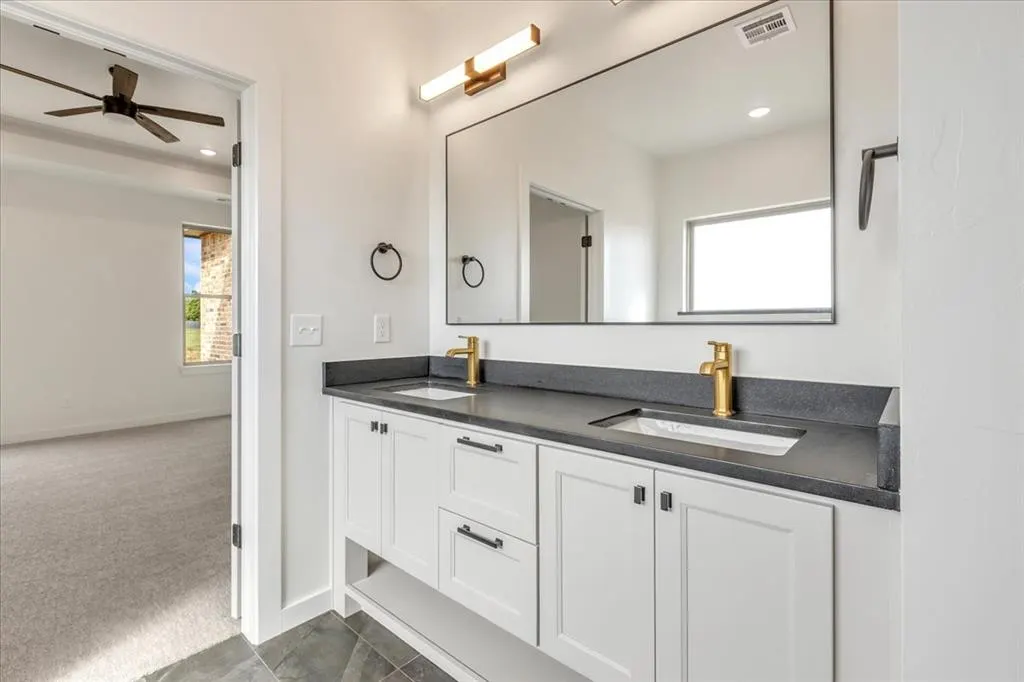 Photo 11 — 1657 Autumn Lane Court, Newcastle, OK 73065