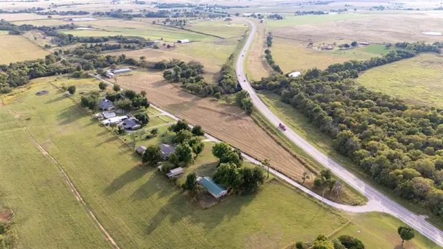 Photo 2 — 1628 CS 2830, Amber, OK 73004