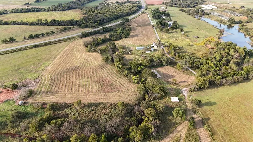 Photo 5 — 1628 CS 2830, Amber, OK 73004