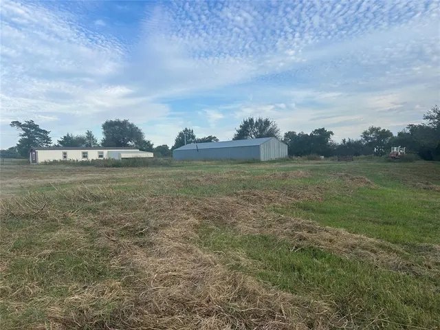 Photo 8 — 1628 CS 2830, Amber, OK 73004