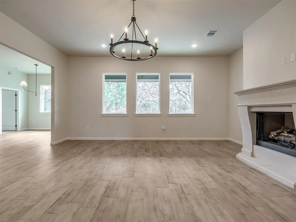Photo 12 — 8104 Goldfinch Drive, Guthrie, OK 73044