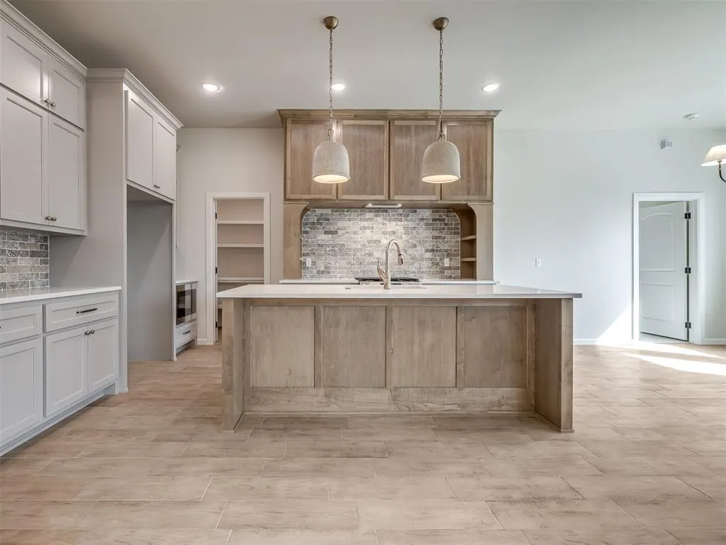 Photo 14 — 8104 Goldfinch Drive, Guthrie, OK 73044