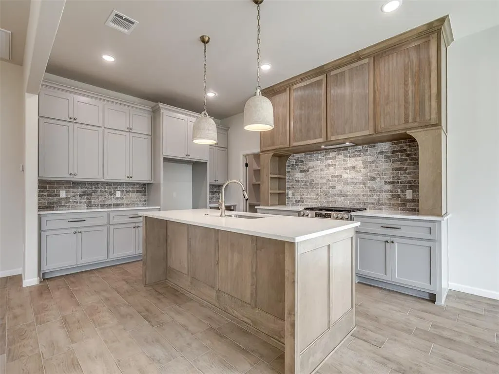 Photo 16 — 8104 Goldfinch Drive, Guthrie, OK 73044