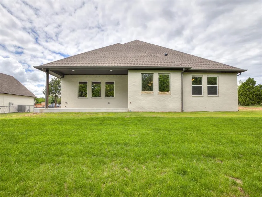 Photo 46 — 8104 Goldfinch Drive, Guthrie, OK 73044
