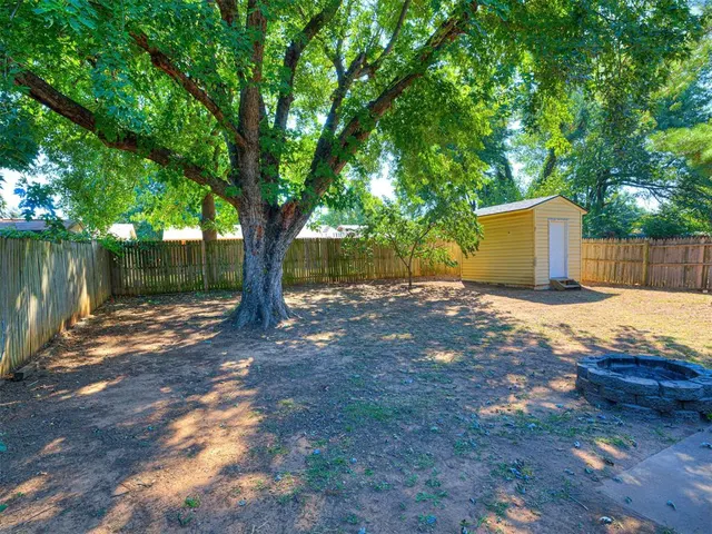 Photo 4 — 724 Red Oak Terrace, Edmond, OK 73003