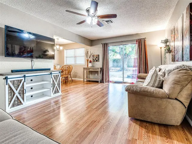 Photo 8 — 724 Red Oak Terrace, Edmond, OK 73003