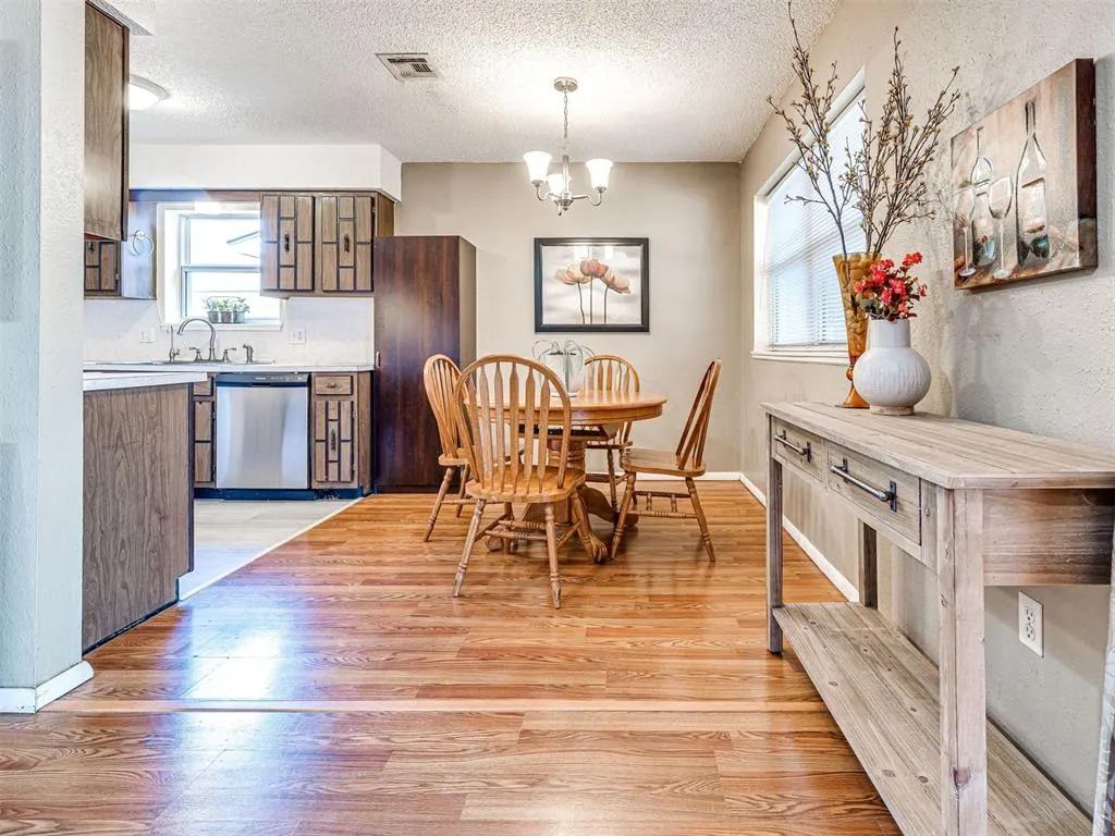 Photo 10 — 724 Red Oak Terrace, Edmond, OK 73003
