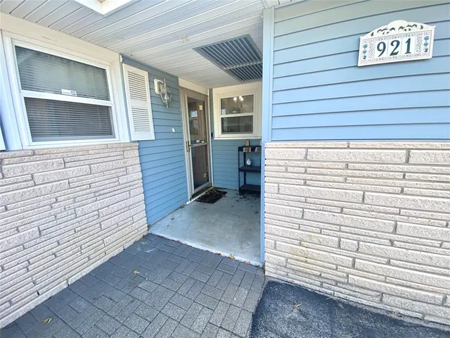 Photo 5 — 921 Cherokee Street, Seminole, OK 74868