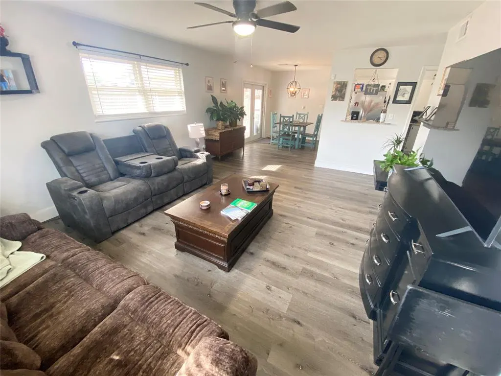 Photo 10 — 921 Cherokee Street, Seminole, OK 74868