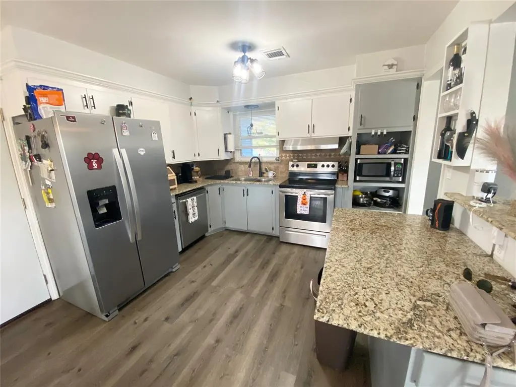 Photo 12 — 921 Cherokee Street, Seminole, OK 74868