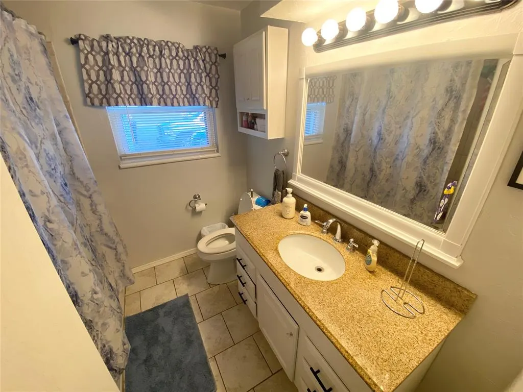 Photo 17 — 921 Cherokee Street, Seminole, OK 74868
