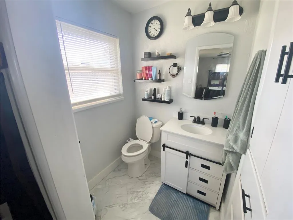 Photo 20 — 921 Cherokee Street, Seminole, OK 74868