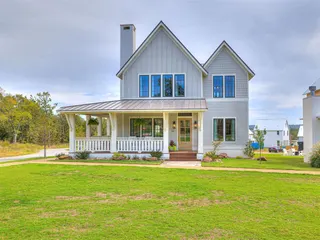 Sold home at 52 Redbud Street