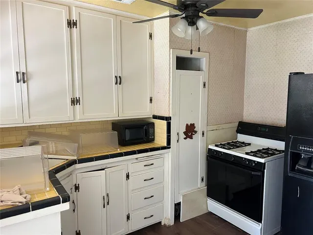 Photo 3 — 505 S 11th Street, Clinton, OK 73601