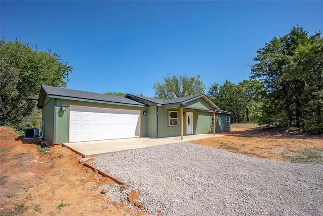 Photo 4 — 18518 Council Avenue, Lindsay, OK 73052