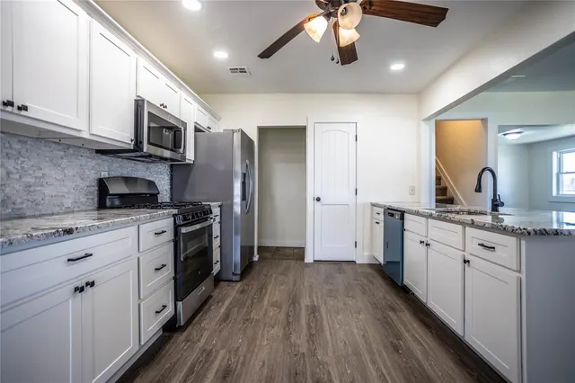 Photo 7 — 410 W Broadway Street, Thomas, OK 73669