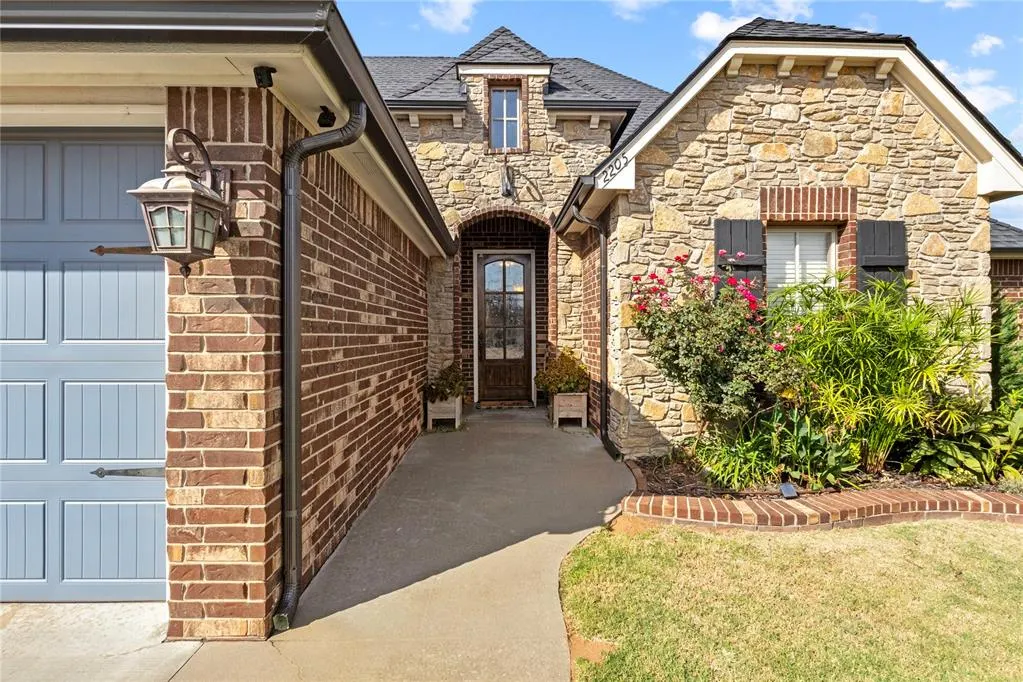 Photo 3 — 2205 Pinnacle Drive, Weatherford, OK 73096
