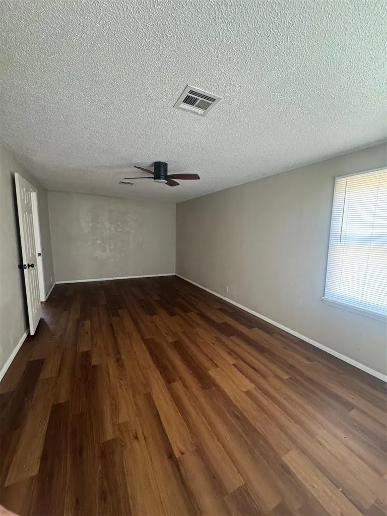 Photo 5 — 411 N 6th Street, Weatherford, OK 73096