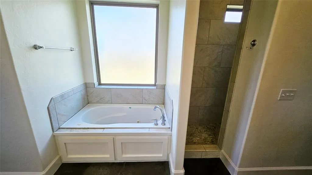 Photo 19 — 6301 Hilltop Drive, Oklahoma City, OK 73121