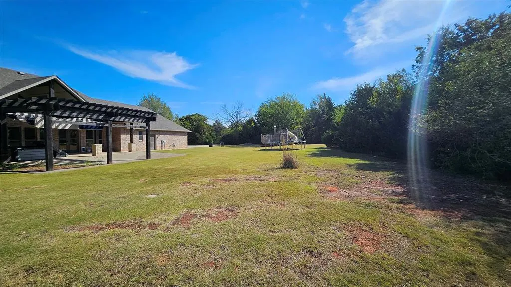 Photo 36 — 6301 Hilltop Drive, Oklahoma City, OK 73121