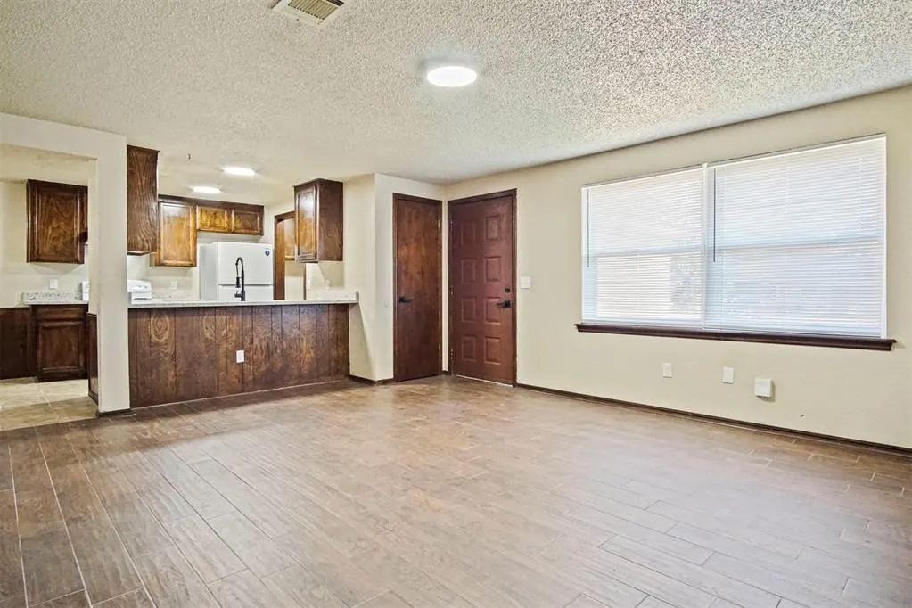 Photo 4 — 7707 NW 113th Place, Oklahoma City, OK 73162
