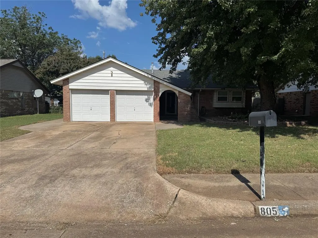 Photo 2 — 805 W 8th Street, Edmond, OK 73003