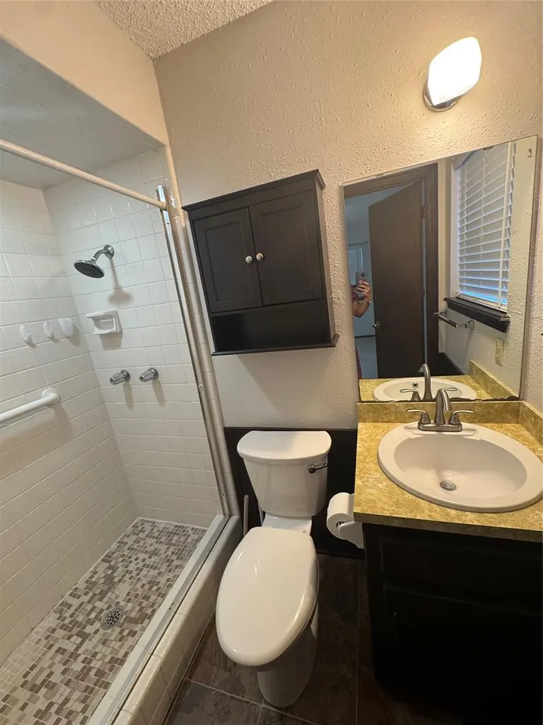 Photo 19 — 805 W 8th Street, Edmond, OK 73003