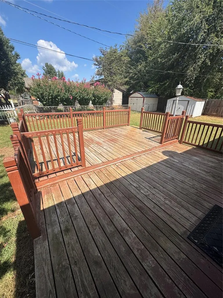 Photo 24 — 805 W 8th Street, Edmond, OK 73003