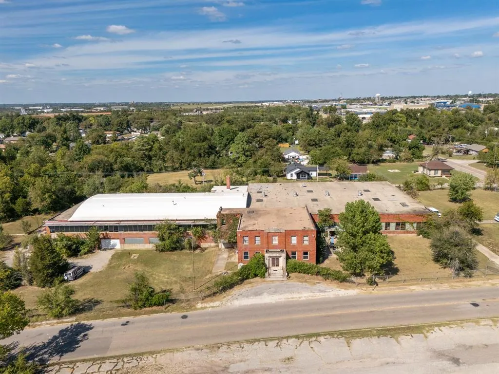 Front exterior — 1200 W Benedict Street, Shawnee, OK 74801